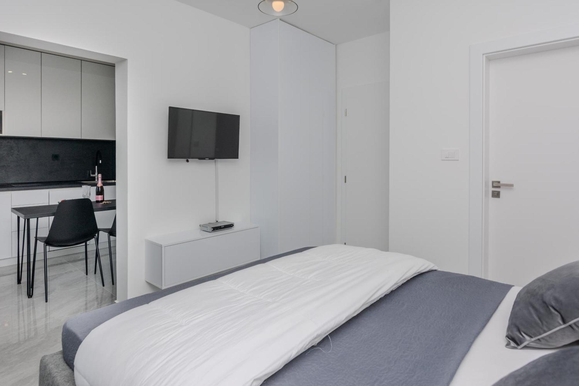 Apartments Andelka Бибинє Екстер'єр фото